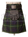 Comes with matching sock flashes!